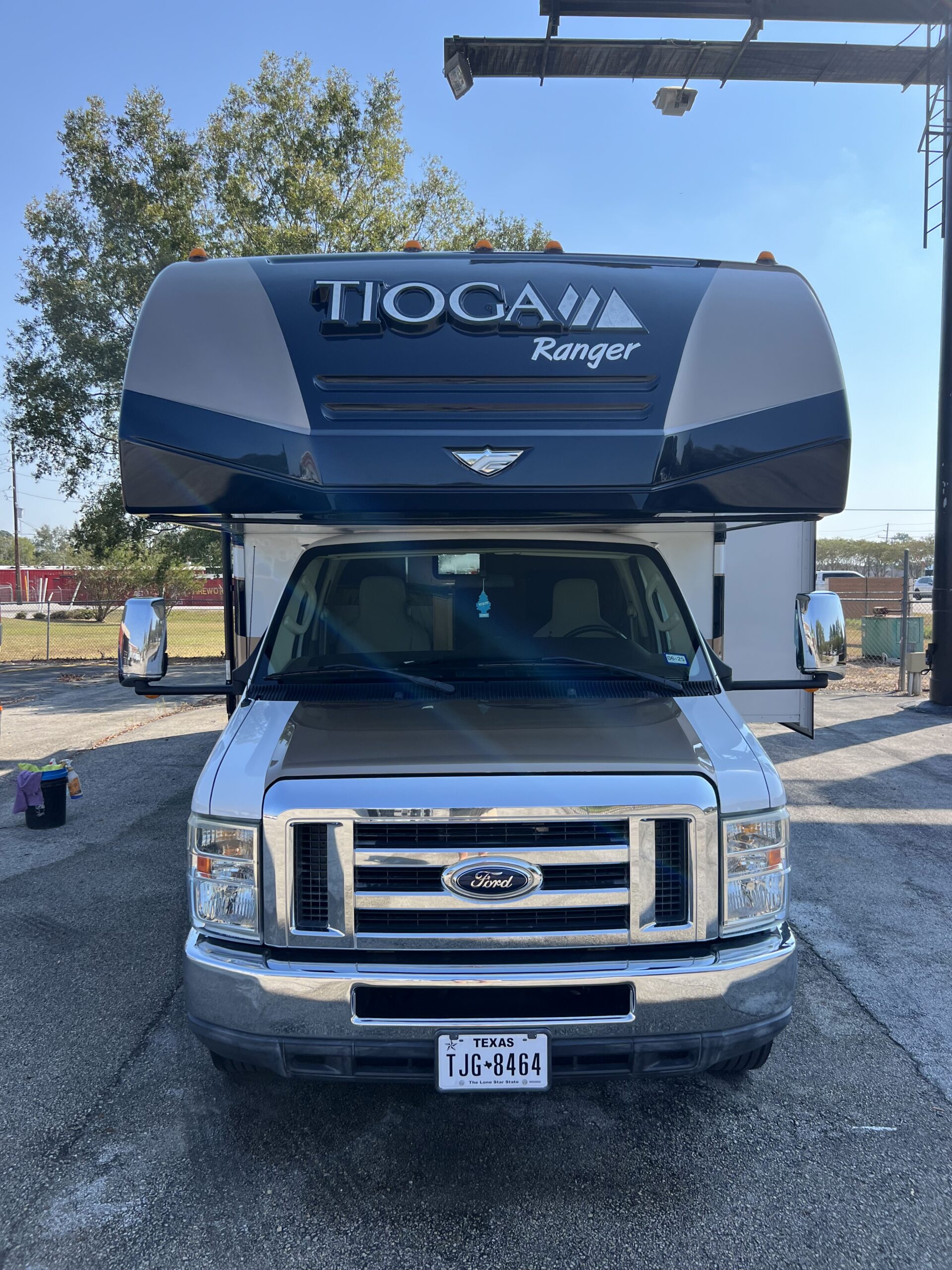 Tony the Tioga Family Fun - Houston RV Rentals - Ash-Lee RV Sales and ...