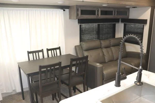 trailer-dining-copy